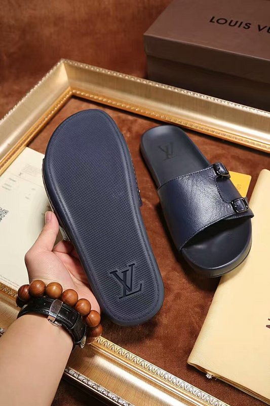 LV men slippers AAA(38-46)-114