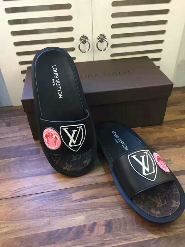 LV women slippers AAA-015