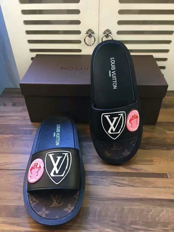 LV women slippers AAA-015