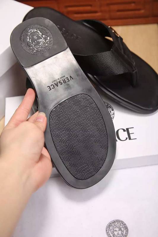 V Men slippers AAA-005