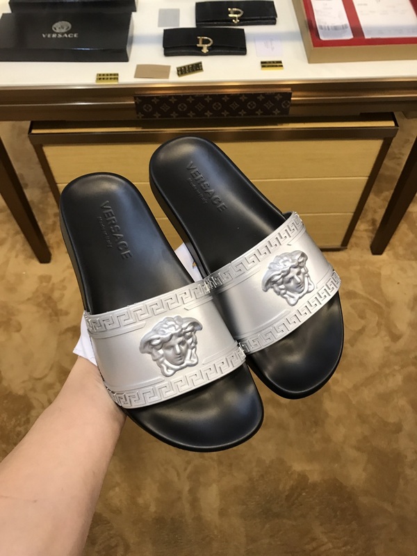 V men slippers AAA-095