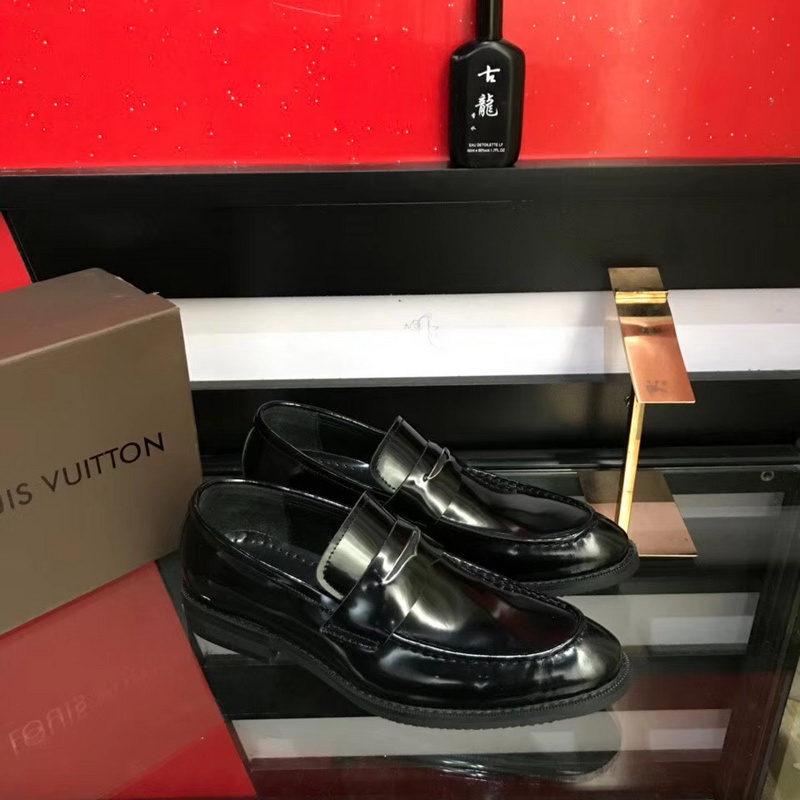 LV Men shoes 1:1 quality-1120