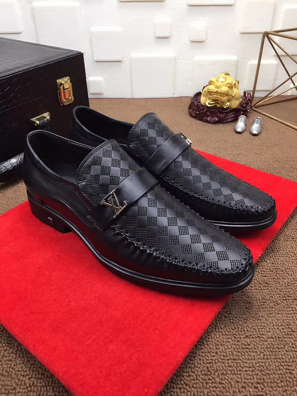 LV Men shoes 1:1 quality-1125