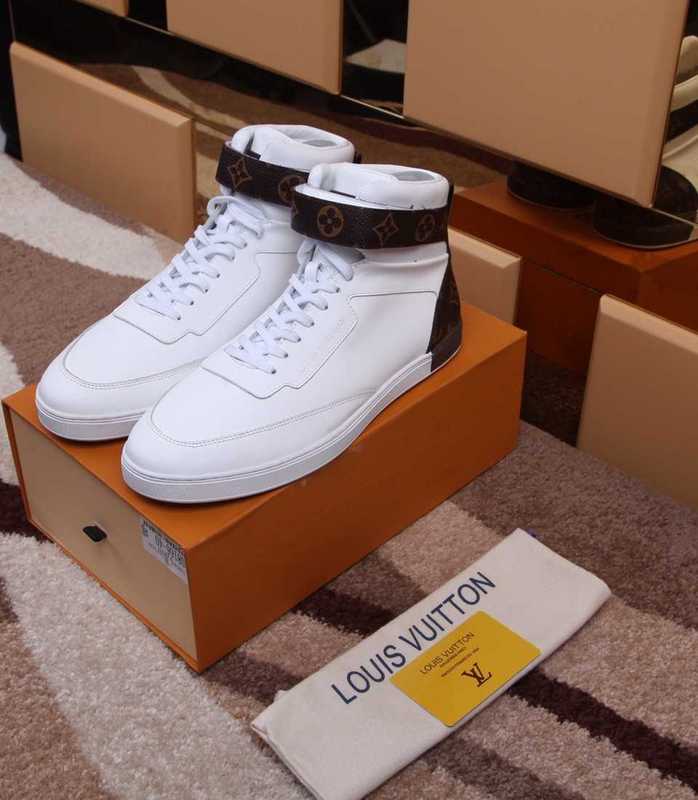 LV Men shoes 1:1 quality-1403
