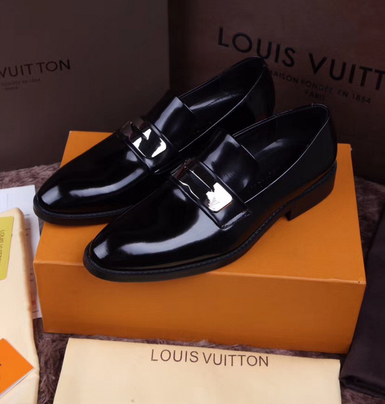 LV Men shoes 1:1 quality-1445