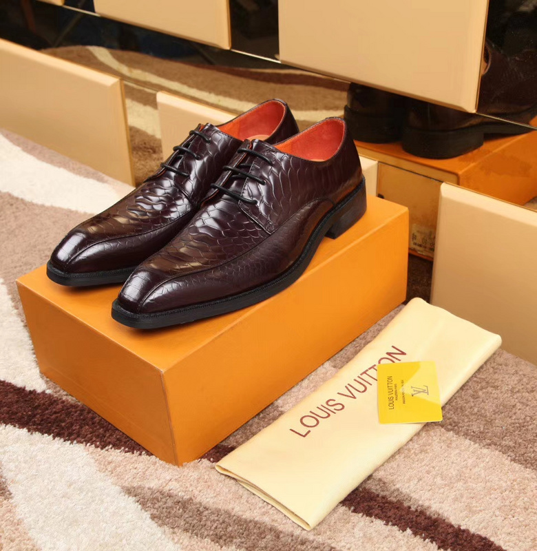 LV Men shoes 1:1 quality-1446