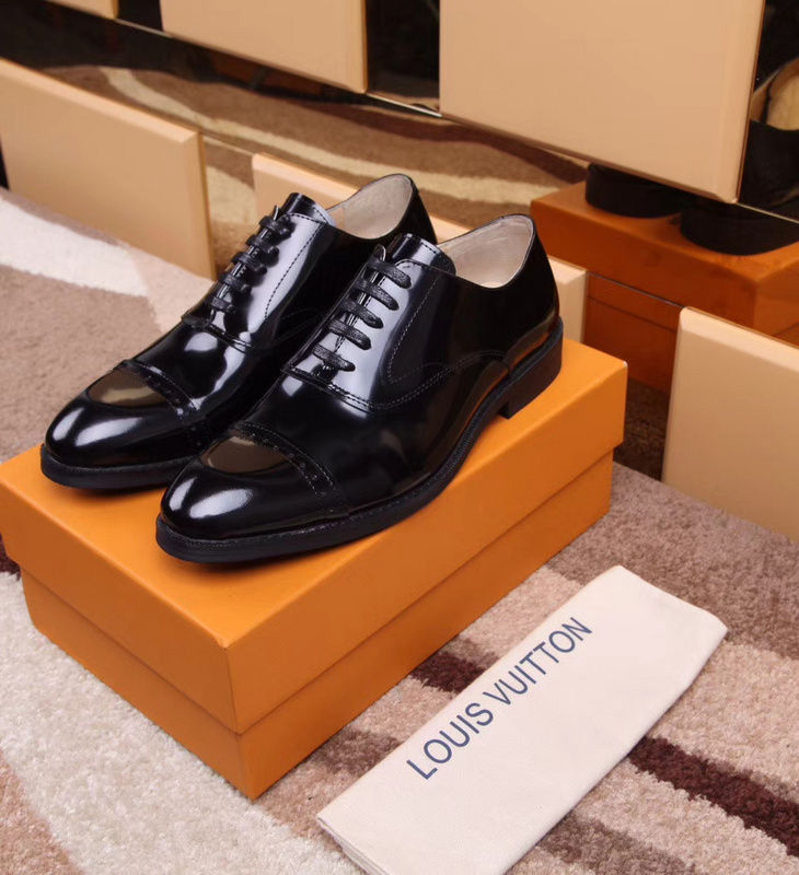 LV Men shoes 1:1 quality-1450