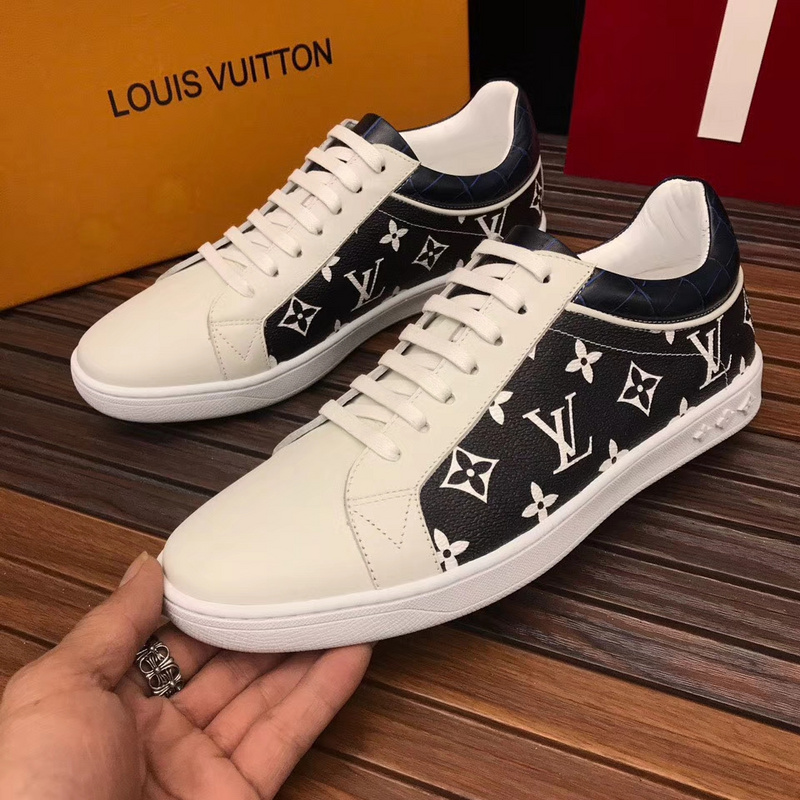 LV Men shoes 1:1 quality-1482