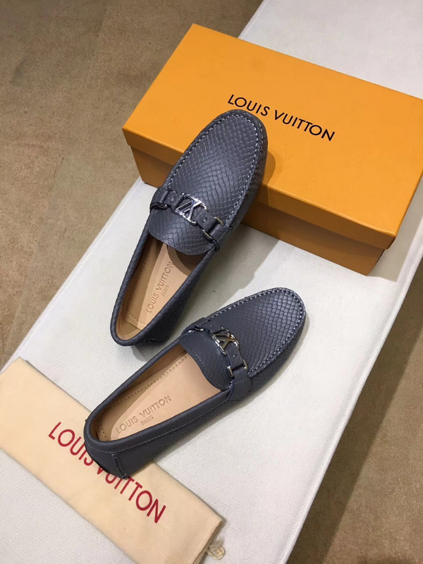 LV Men shoes 1:1 quality-1576