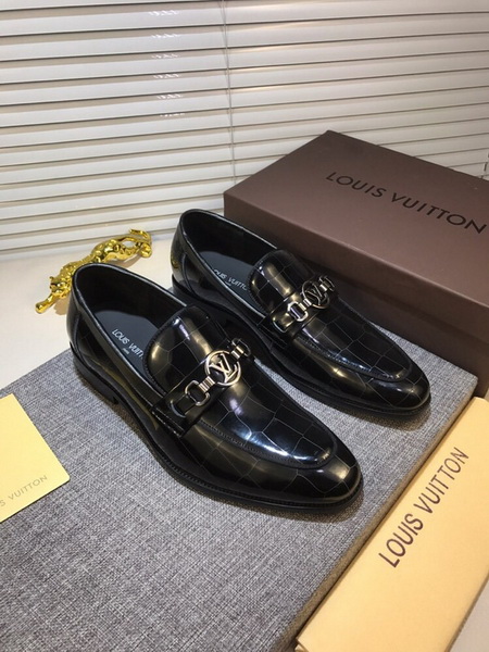 LV Men shoes 1:1 quality-1744