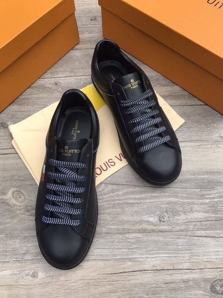 LV Men shoes 1:1 quality-1842