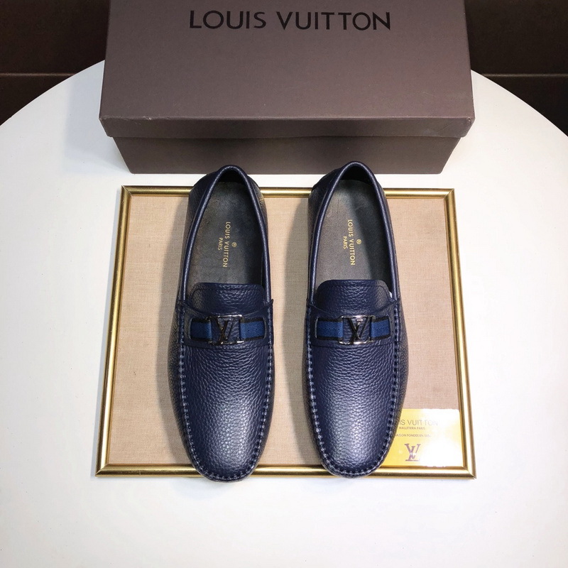 LV Men shoes 1;1 quality-1918