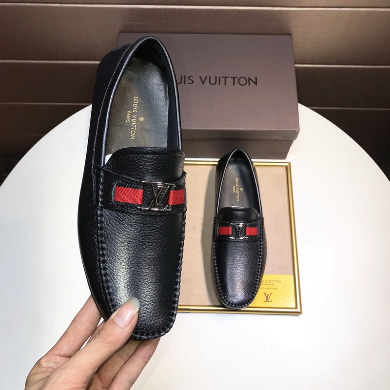 LV Men shoes 1;1 quality-1919