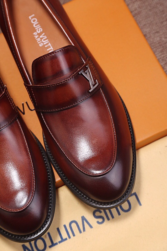 LV Men shoes 1;1 quality-1967