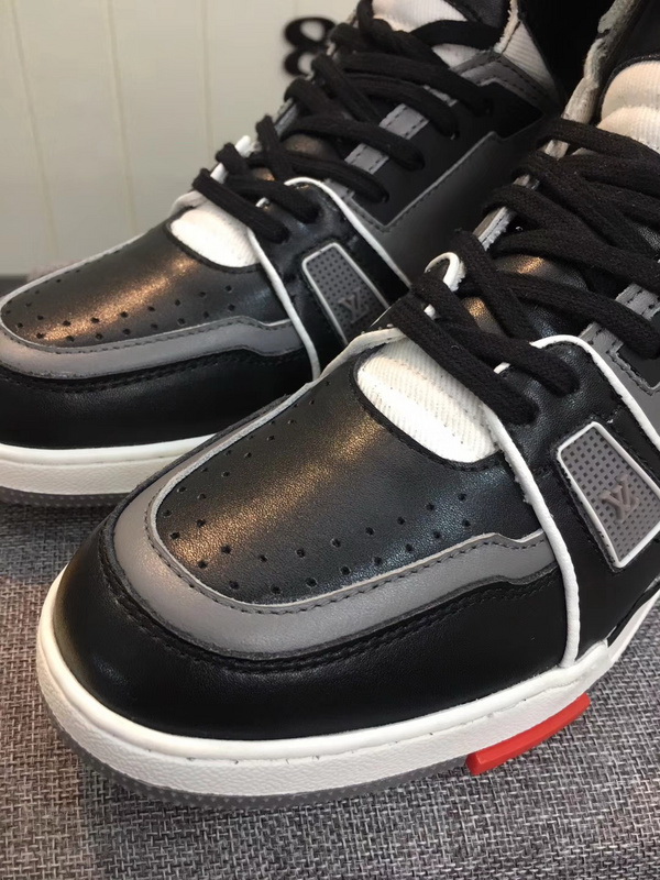 LV Men shoes 1;1 quality-1992