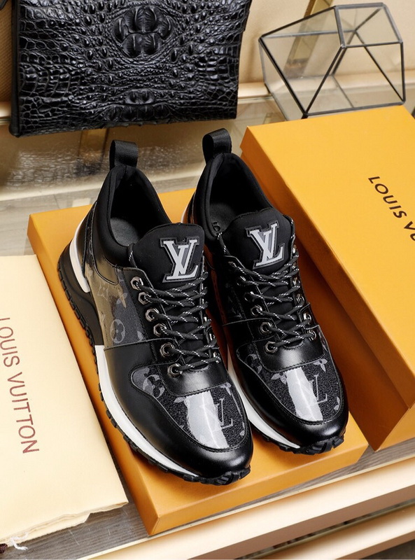 LV Men shoes 1;1 quality-2035