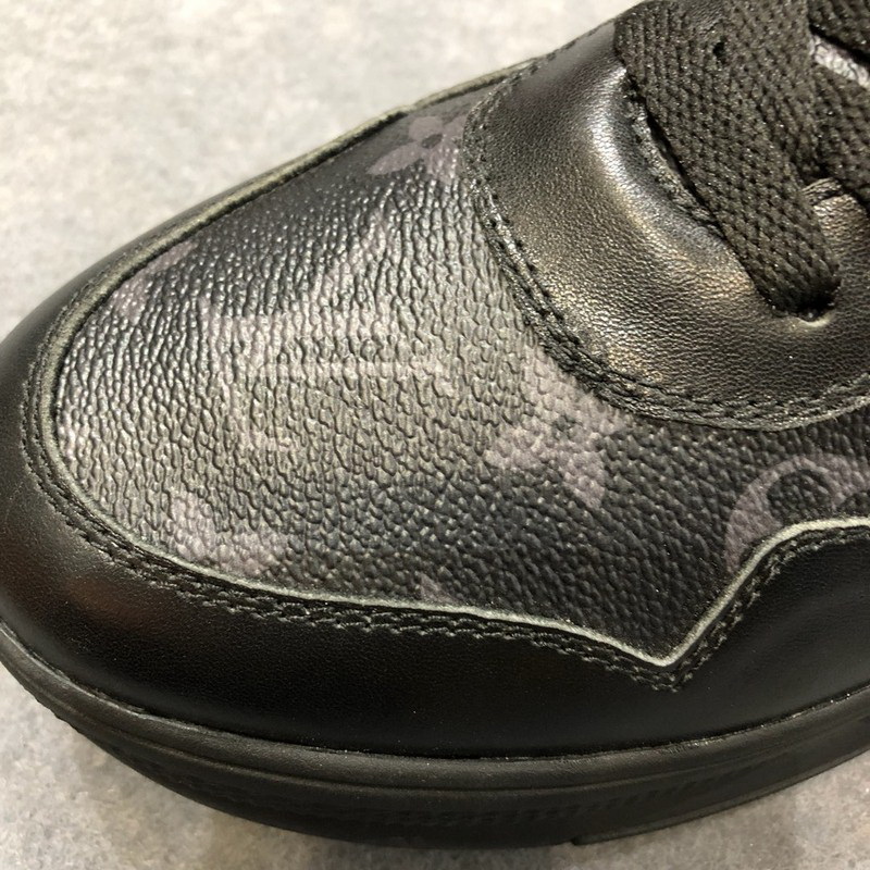 LV Men shoes 1;1 quality-2046
