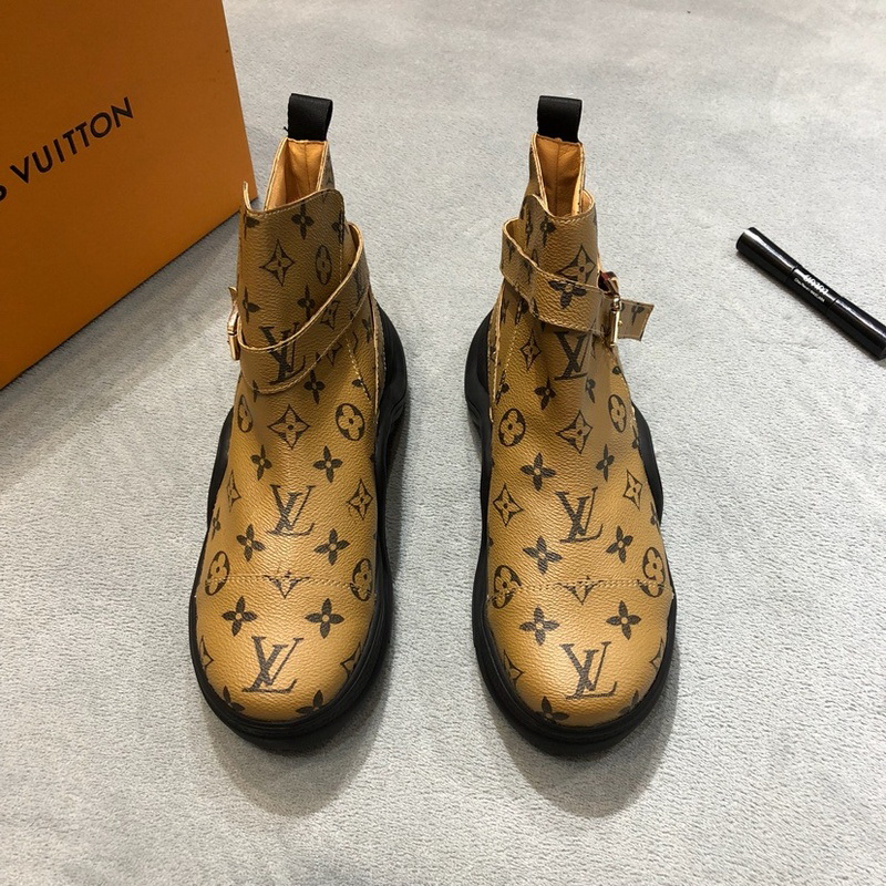 LV Men shoes 1;1 quality-2052
