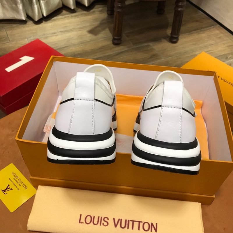 LV Men shoes 1;1 quality-2066