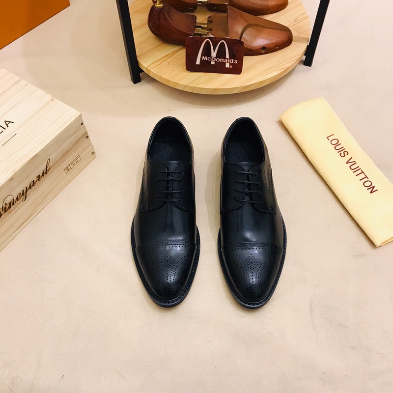 LV Men shoes 1;1 quality-2071