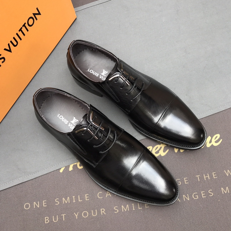 LV Men shoes 1;1 quality-2079