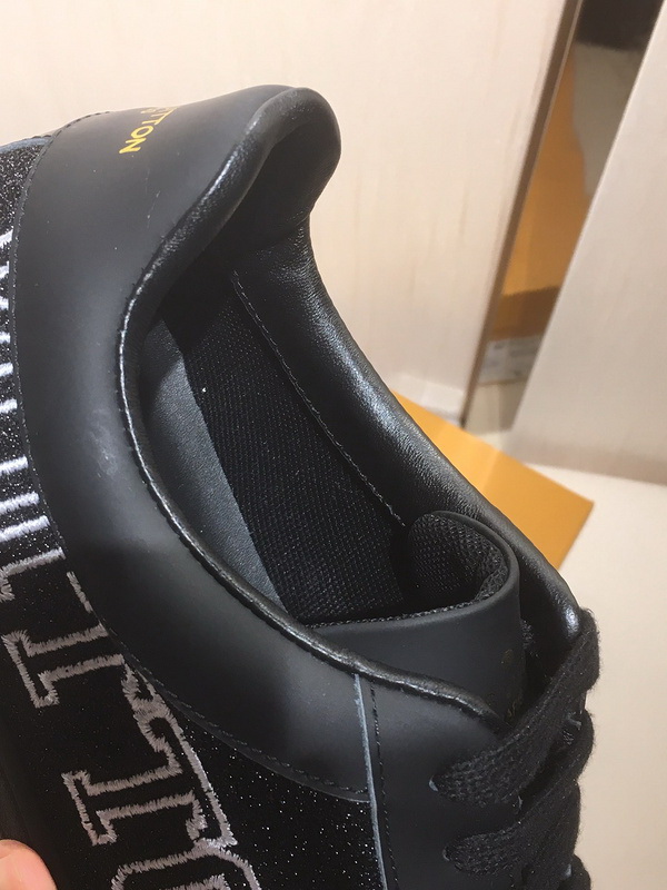 LV Men shoes 1;1 quality-2099