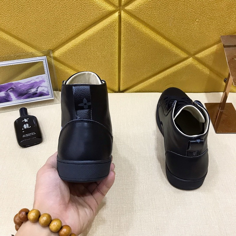 LV Men shoes 1;1 quality-2104