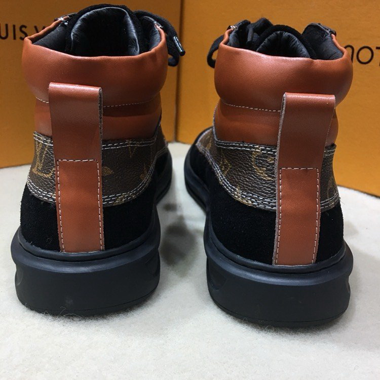 LV Men shoes 1;1 quality-2113