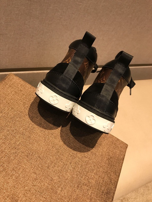 LV Men shoes 1;1 quality-2126