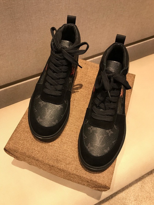 LV Men shoes 1;1 quality-2127