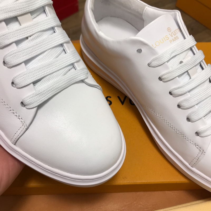 LV Men shoes 1;1 quality-2132