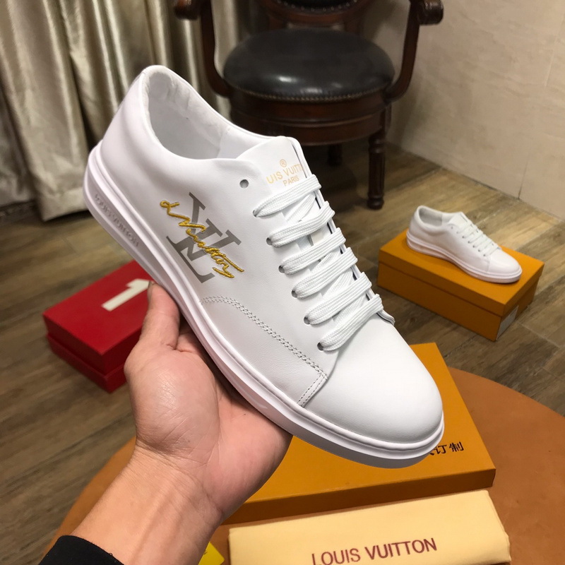 LV Men shoes 1;1 quality-2132