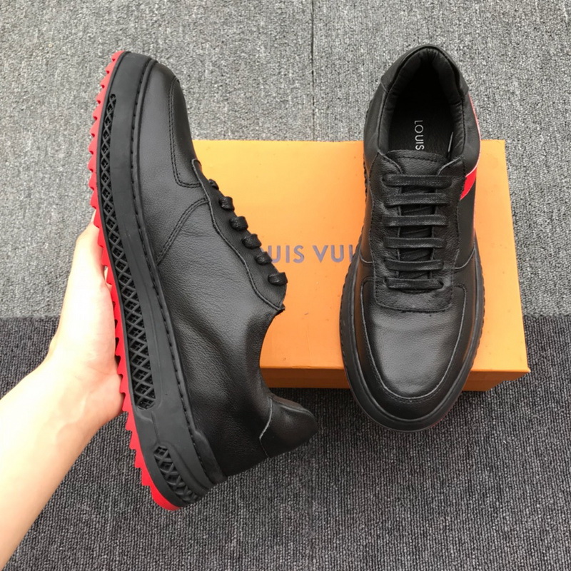 LV Men shoes 1;1 quality-2149