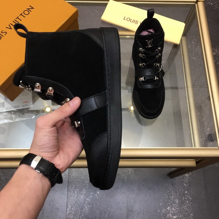 LV Men shoes 1;1 quality-2154