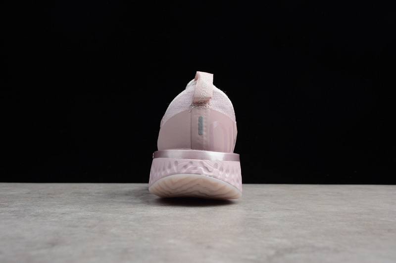 Nike Epic React shoes women-009