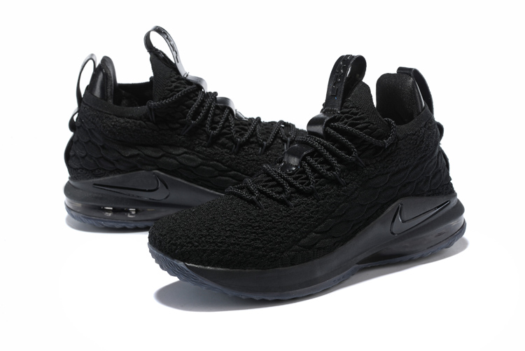 Nike LeBron James 15 Low shoes-001
