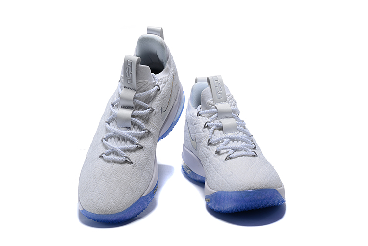 Nike LeBron James 15 Low shoes-010