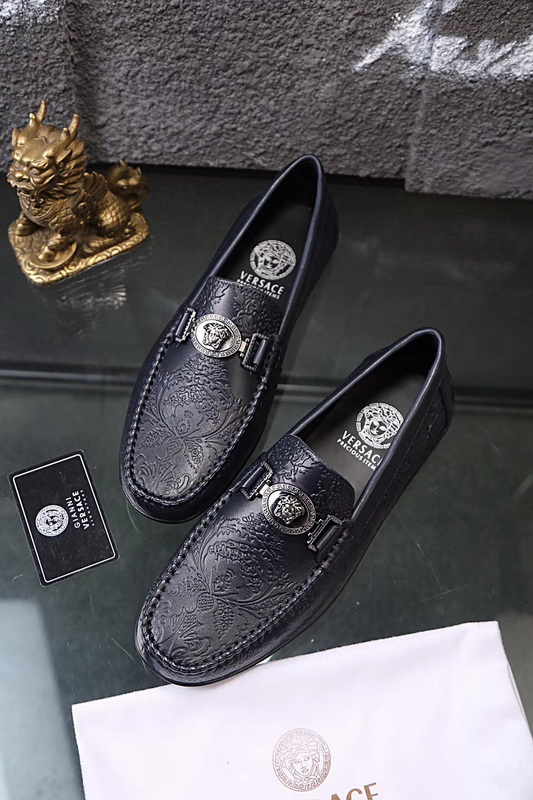 V Men Shoes 1;1 Quality-005