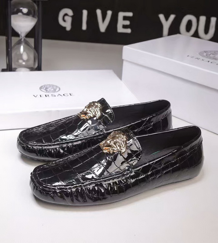 V Men Shoes 1;1 Quality-043