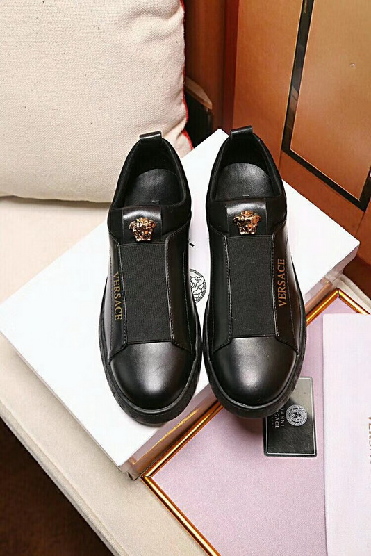V Men Shoes 1;1 Quality-080