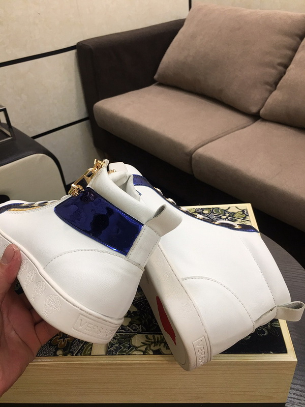 V Men Shoes 1;1 Quality-182