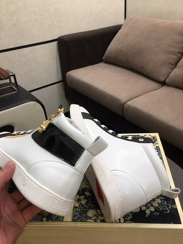 V Men Shoes 1;1 Quality-183