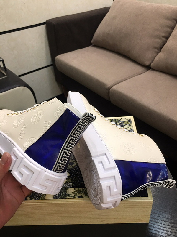 V Men Shoes 1;1 Quality-185