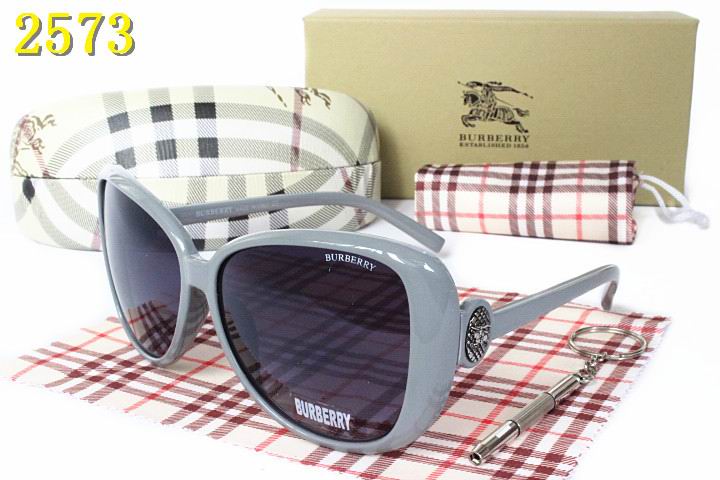 Burberry Sunglasses AAA-052