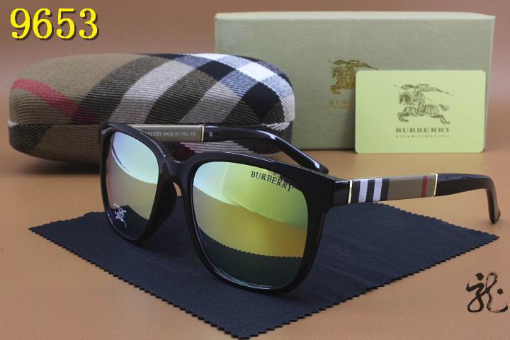 Burberry Sunglasses AAA-061