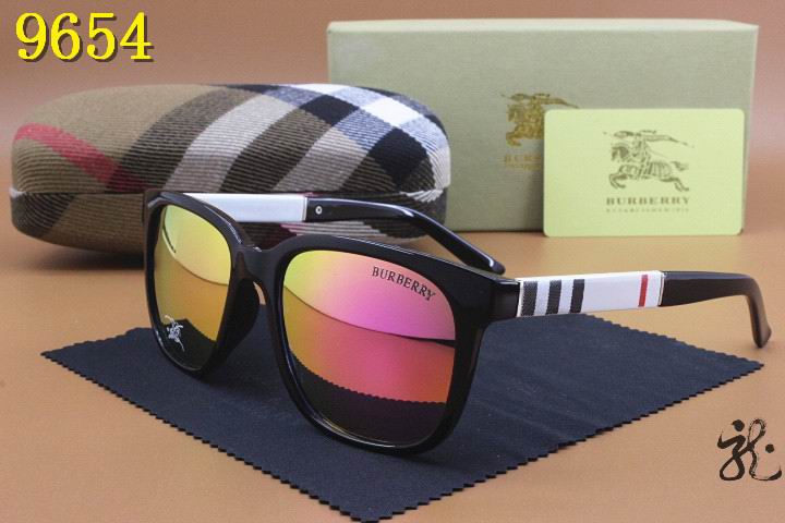 Burberry Sunglasses AAA-062