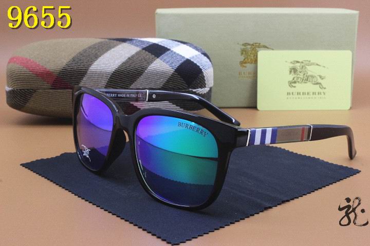 Burberry Sunglasses AAA-063