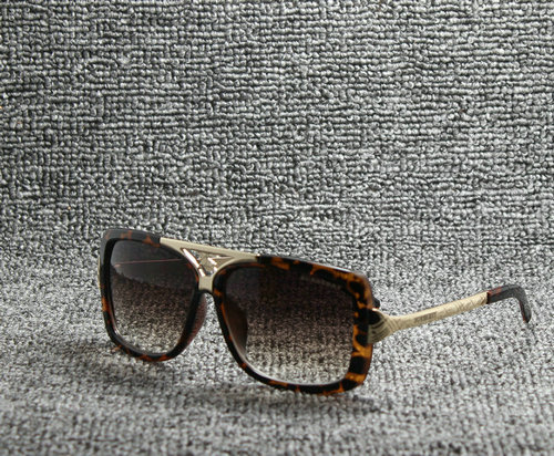 Burberry Sunglasses AAA-084