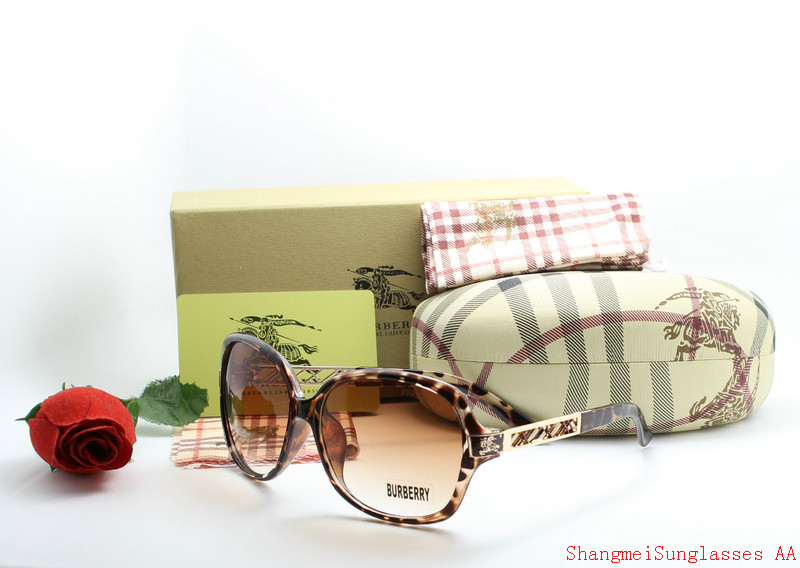 Burberry Sunglasses AAA-119