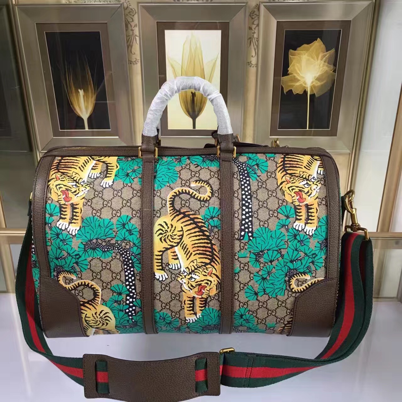 G Duffle Bag with Tiger W45 x H28 x D25